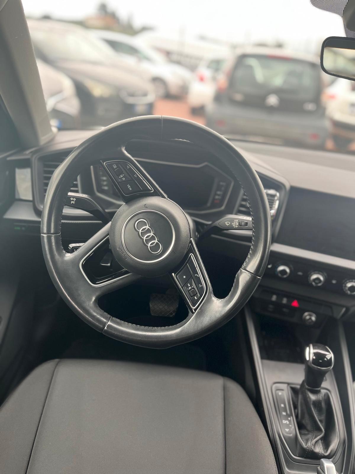 Audi A1 SPB 30 TFSI S tronic Identity Black