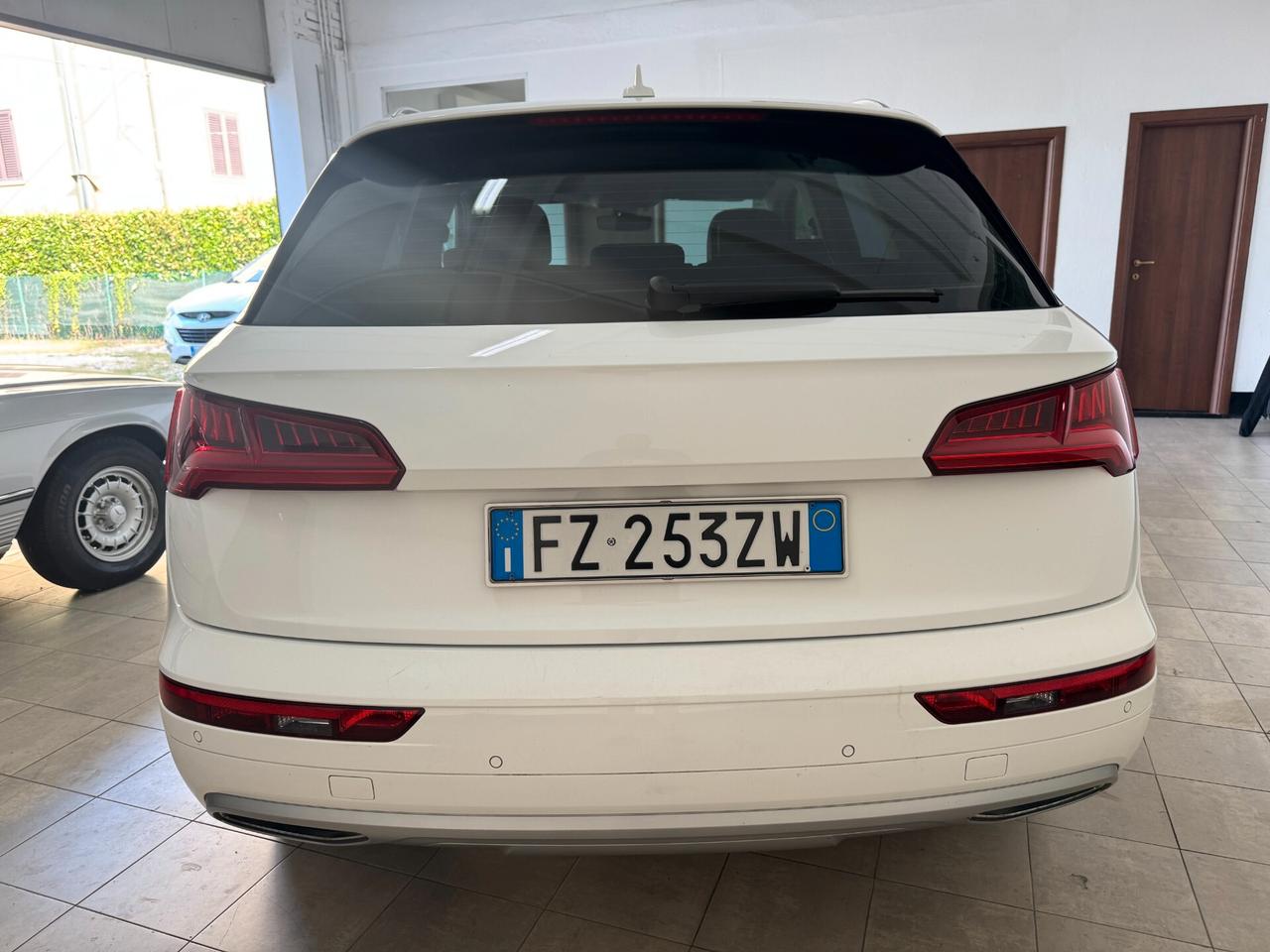 Audi Q5 2.0 TDI quattro S tronic Business Sport