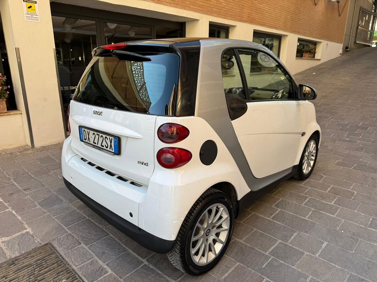SMART Fortwo 1000 52kW MHD coupe Passion