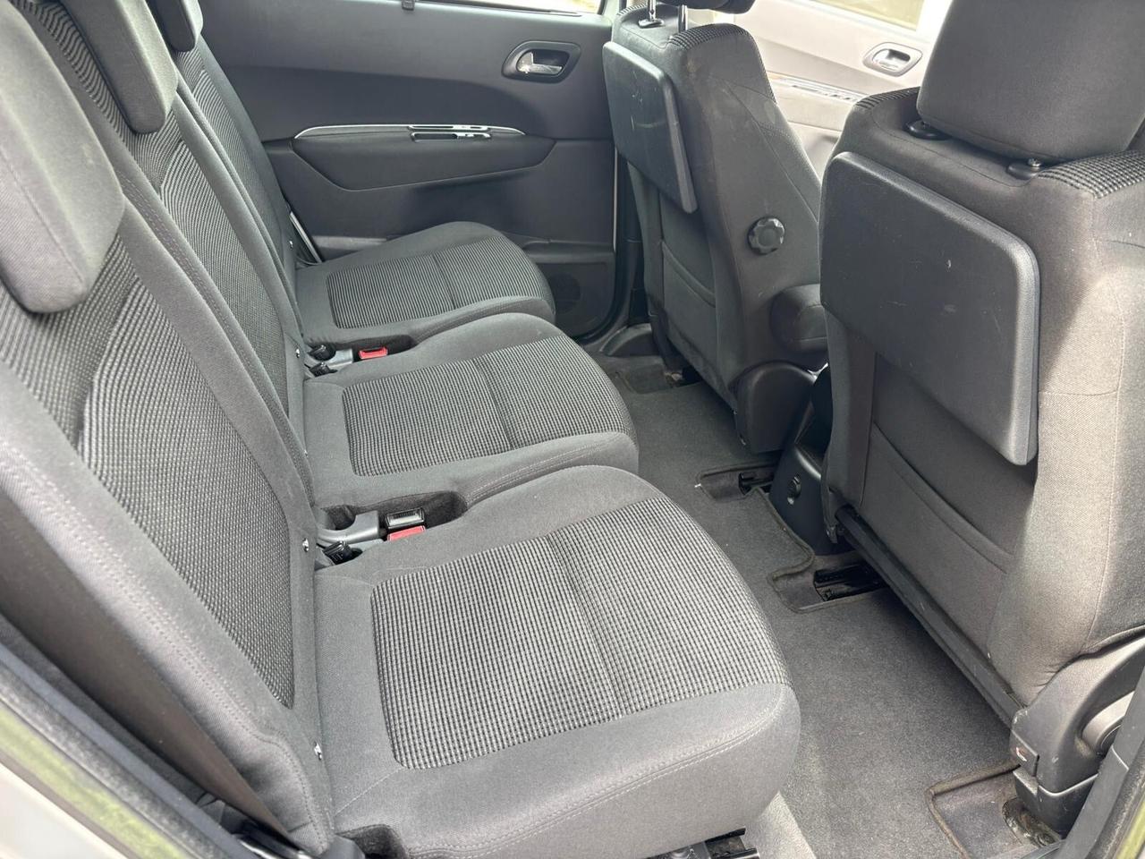 Peugeot 5008 1.6 HDi 112CV Allure