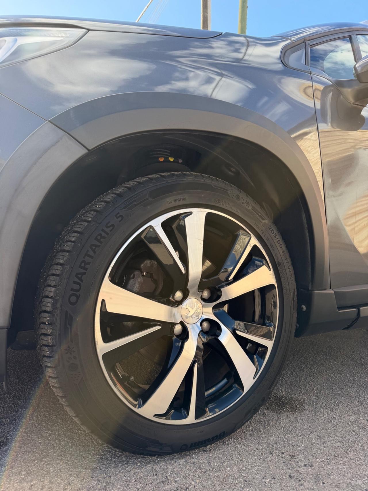 Peugeot 2008 ALLURE 1.5 100 cv-2018/NAVI/PELLE