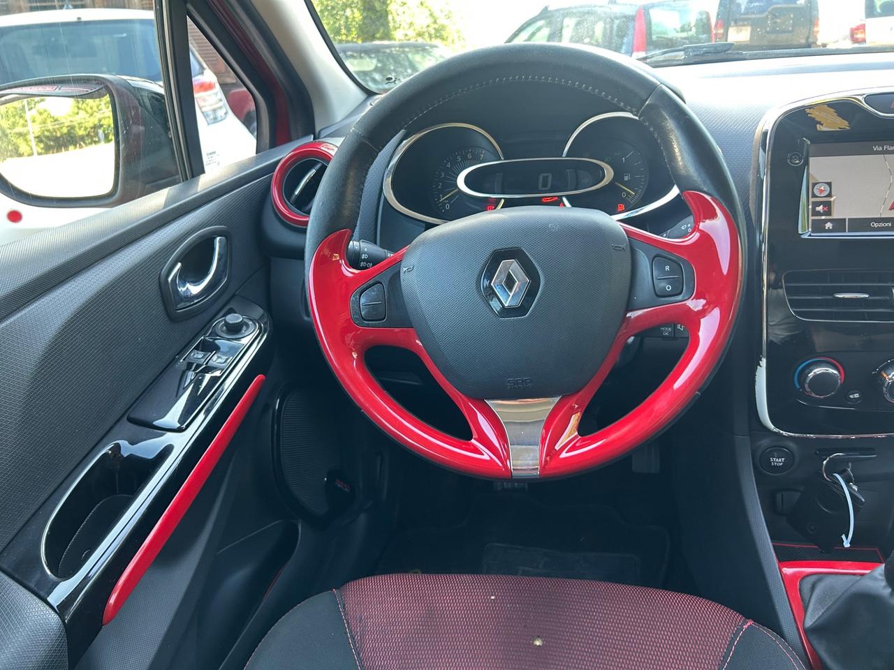 Renault Clio 1.2 75CV 5 porte Live neopatentati permute