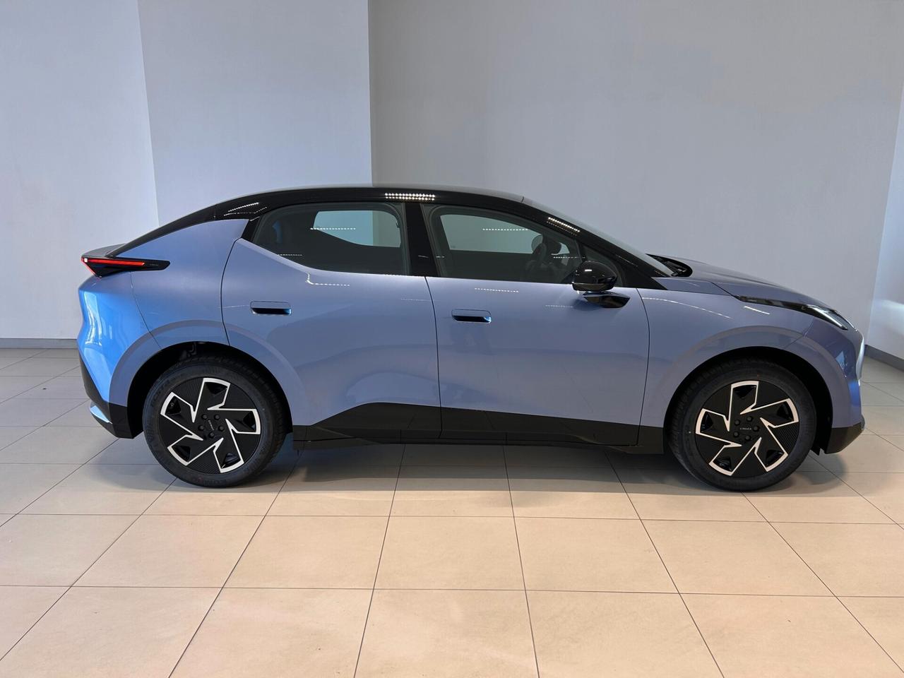 Lynk&co 02 EV 200kW Core