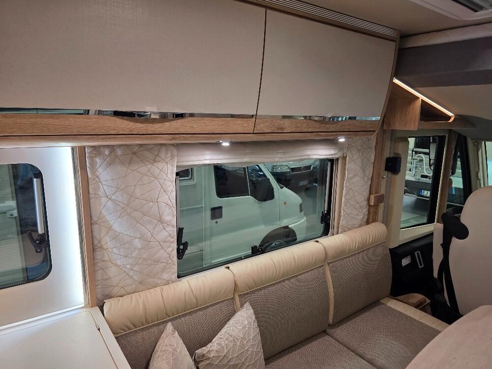 CAMPER EURAMOBIL INTEGRA LINE 695 LF