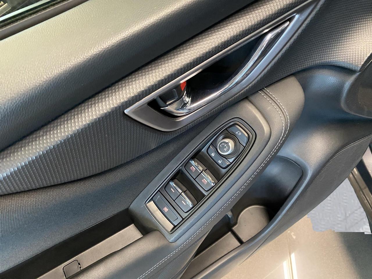 Subaru Forester 2.0i e-boxer 4dventure lineartron