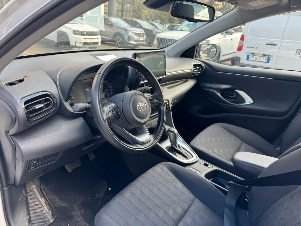 Toyota Yaris 1.5 Hybrid 5 porte Active