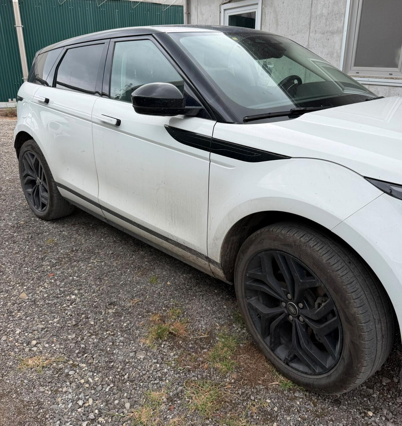 IN ARRIVO Range Evoque 2.0D Autocarro 5 P