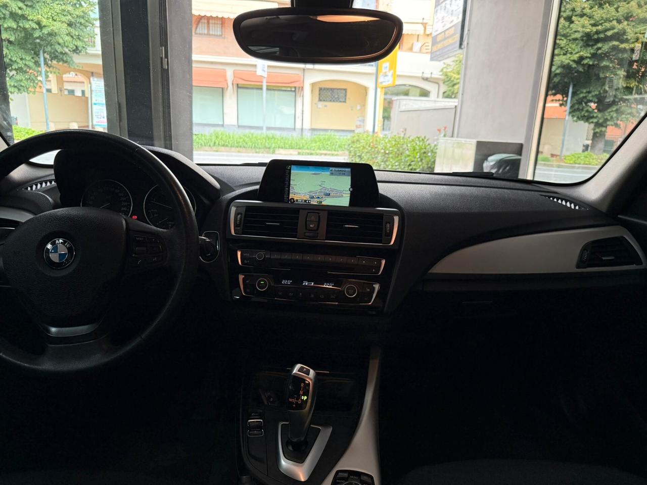 Bmw 118 118d 5p. Business