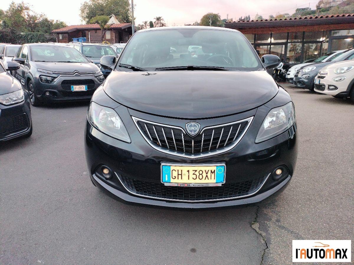 LANCIA - Ypsilon 1.0 firefly hybrid Gold s&s 70cv