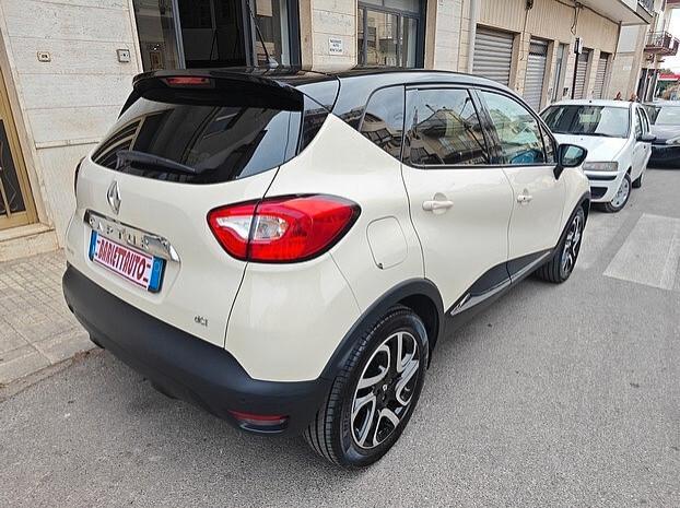 RENAULT Captur 1.5 dCi 90cv *NAVI/TELECAMERA*