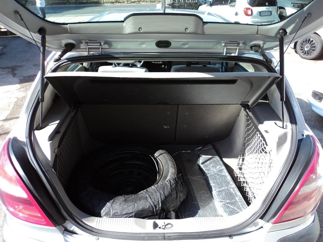 Nissan Almera 1.5 GPL Acenta