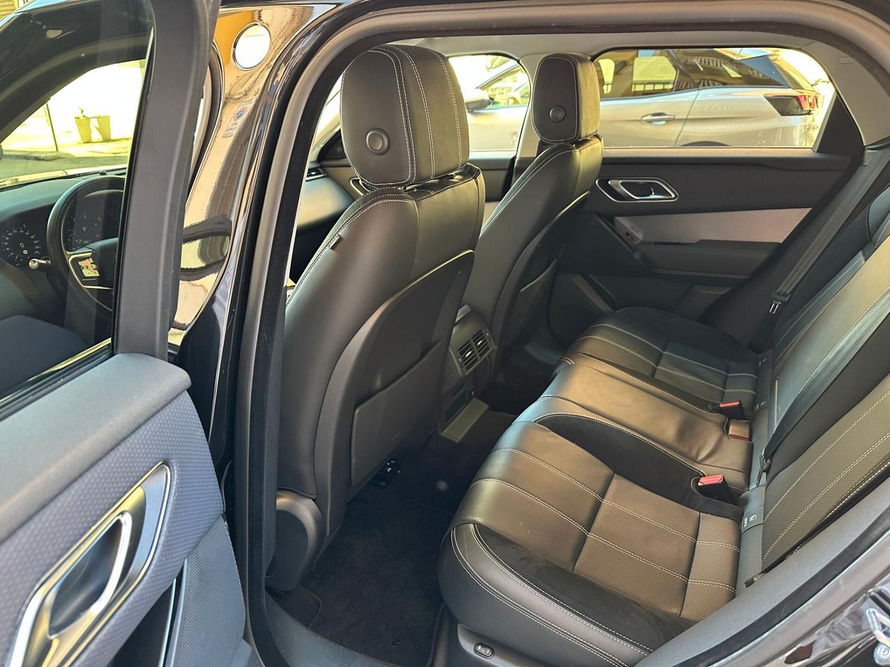 Land Rover Range Velar 2.0D R-Dynamic HSE