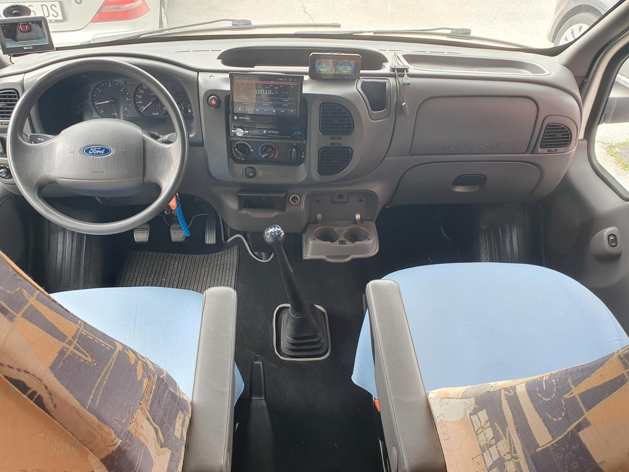 Camper challenger semi integrale Ford transit 2003