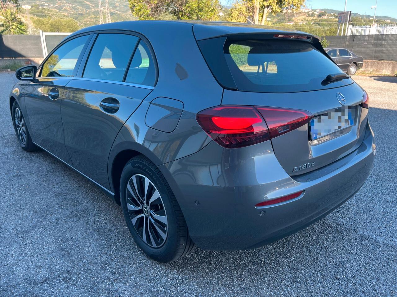 Mercedes-benz A 180 d Automatic AMG Line Advanced Plus -2025