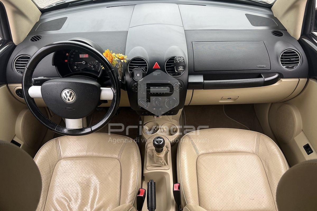 VOLKSWAGEN New Beetle 1.6 Cabrio