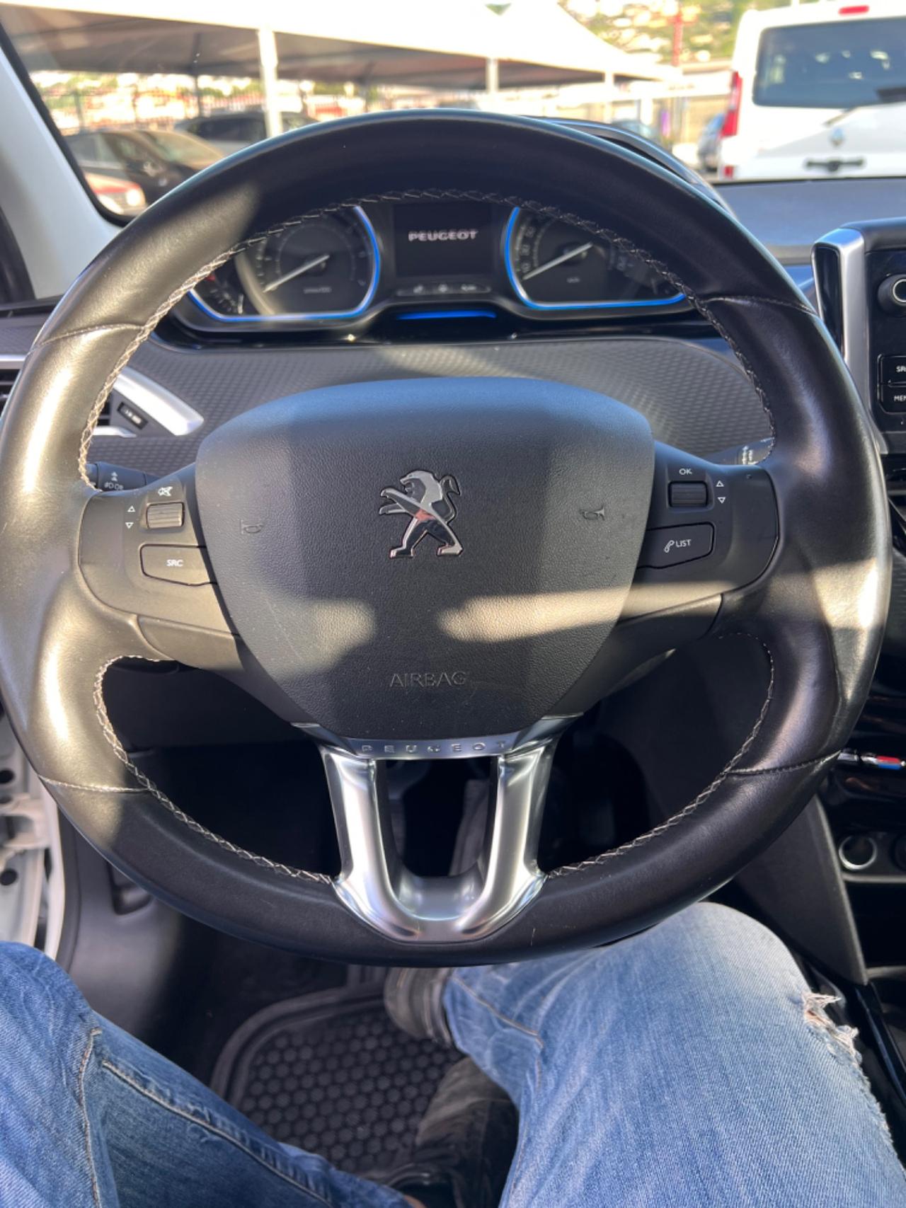 Peugeot 2008 PureTech 82 Allure