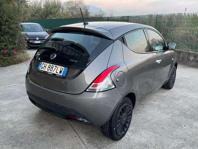 Lancia Ypsilon 1.0 FireFly 5p Hybrid Silver UNIPRO*NEOPATENTATI