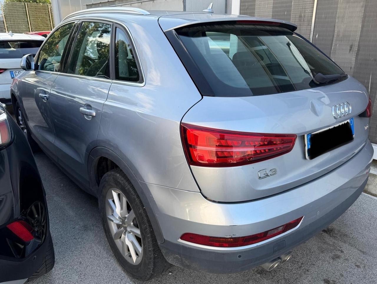 Audi Q3 2.0 TDI 120 CV Business -101-