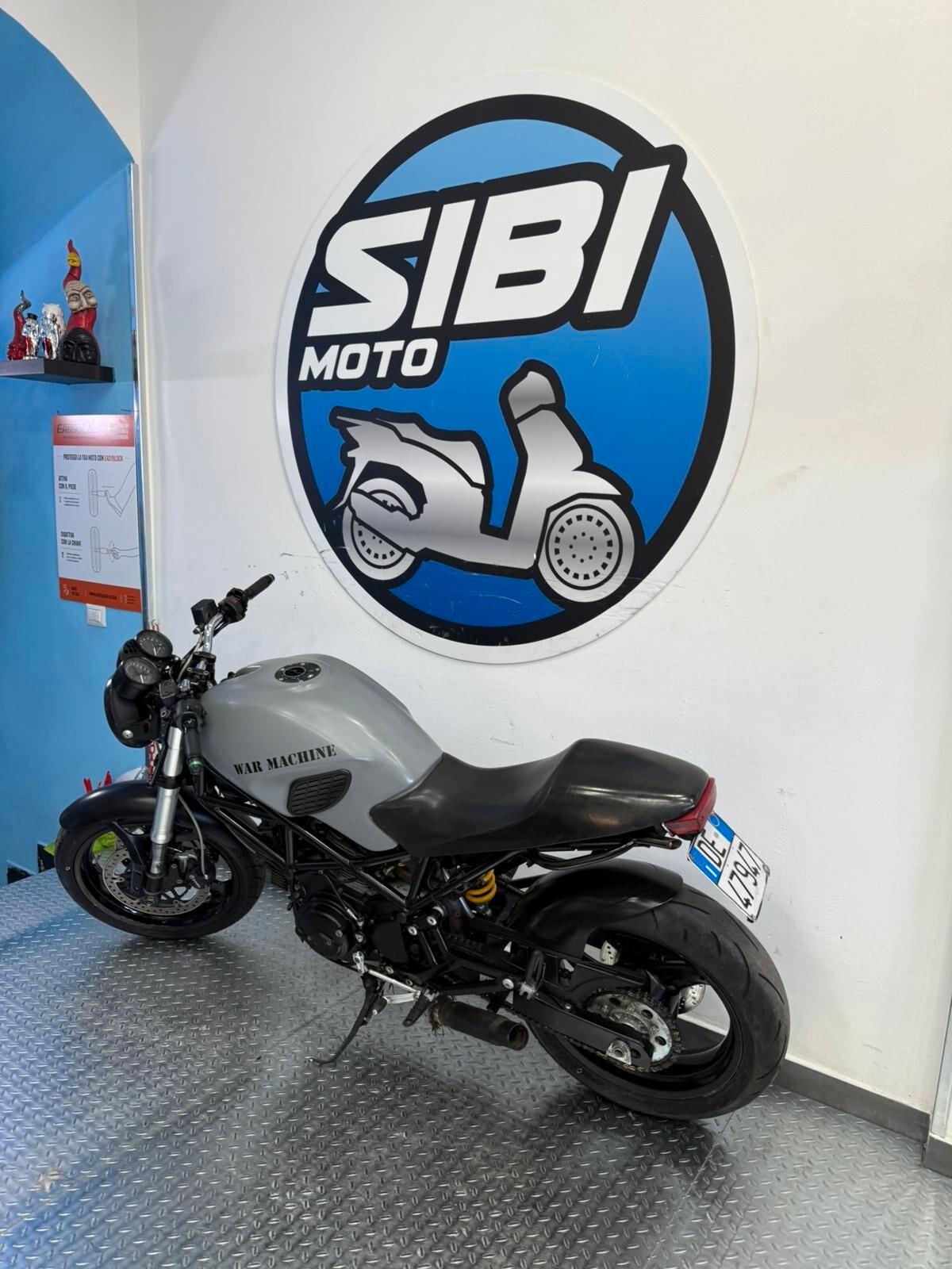 DUCATI MONSTER 695