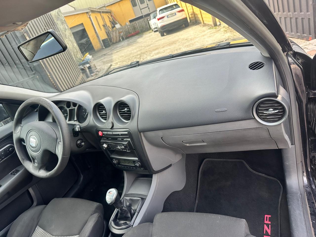Seat Ibiza 1.4 TDI DPF 5p. Stylance