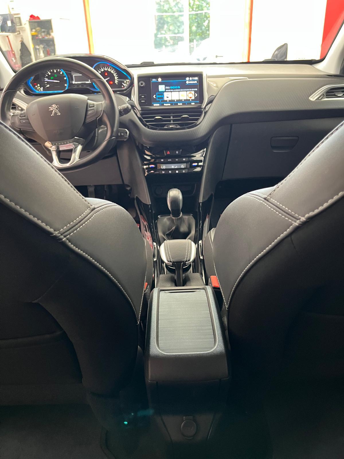 Peugeot 2008 BlueHDi 100 S&S Allure