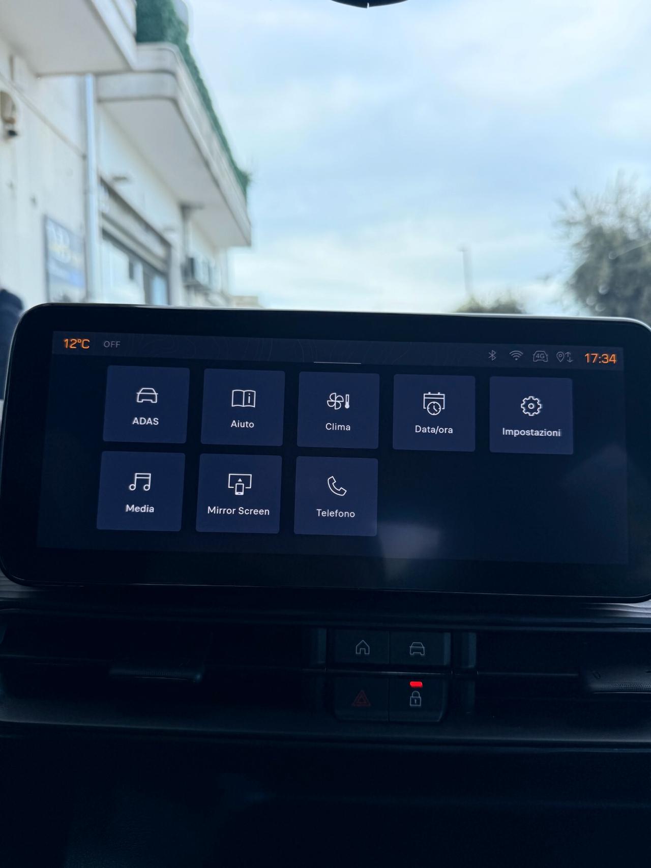 Jeep Avenger 1.2 Turbo 100 CV MHEV BENZINA/ELETTRICA AUTOMATICA CON SOLI 9000N KM, APPLE CARPLAY,VIRTUAL COCKPIT