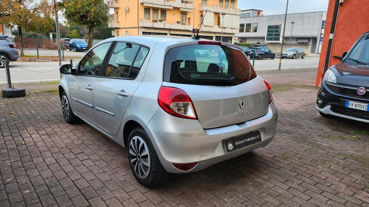 Renault Clio 1.2 16V 5 porte Dynamique