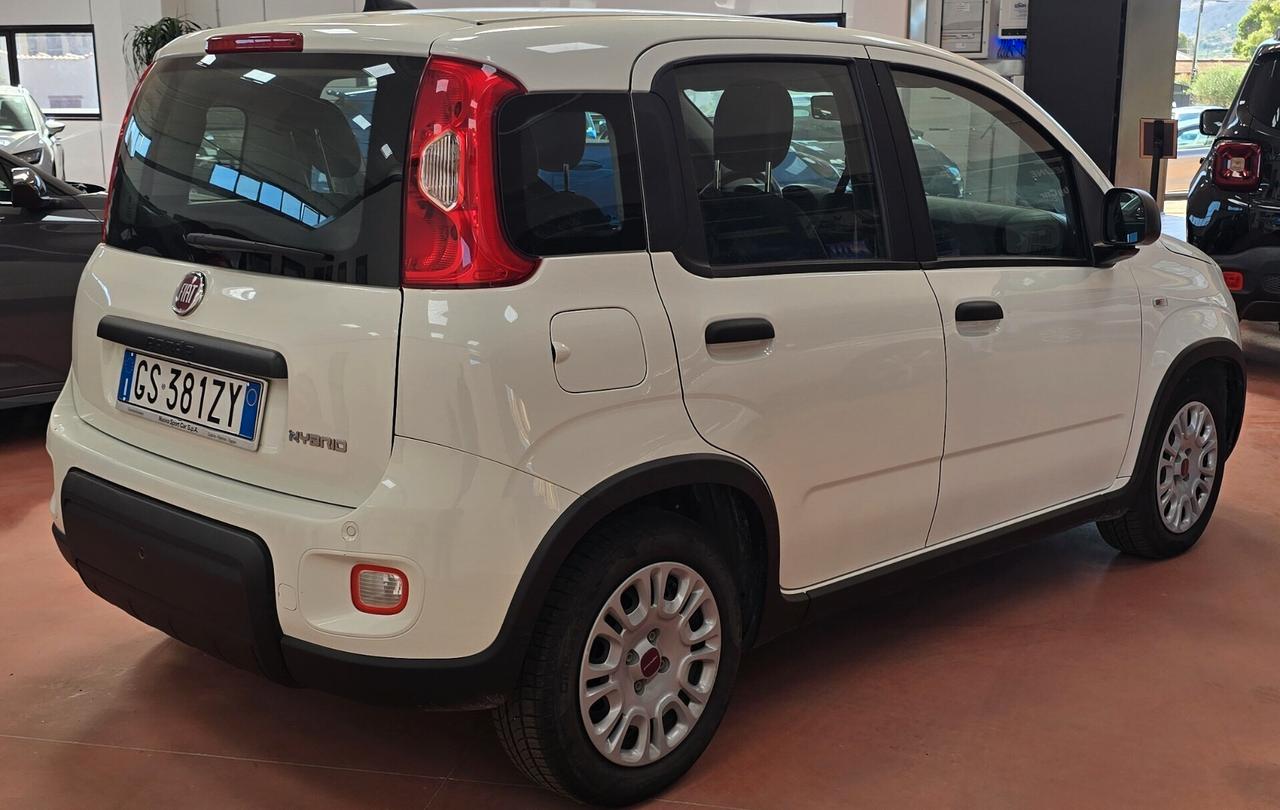 Fiat Panda 1.0 FireFly Hybrid 70 CV – La City Car Pratica e Tecnologica