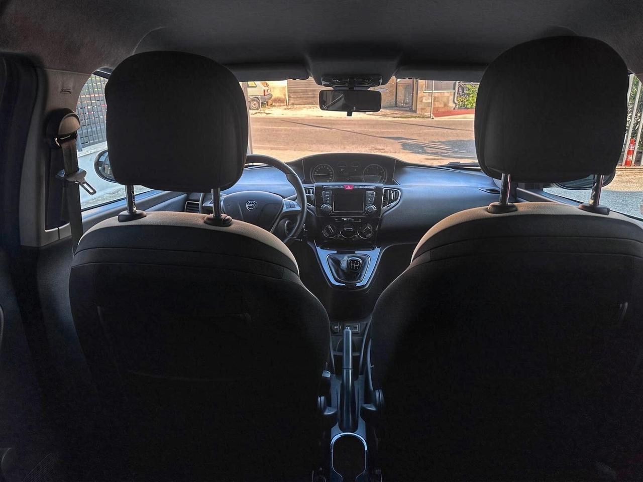 Lancia Ypsilon 1.3 Diesel 95 CV 5 porte Gold
