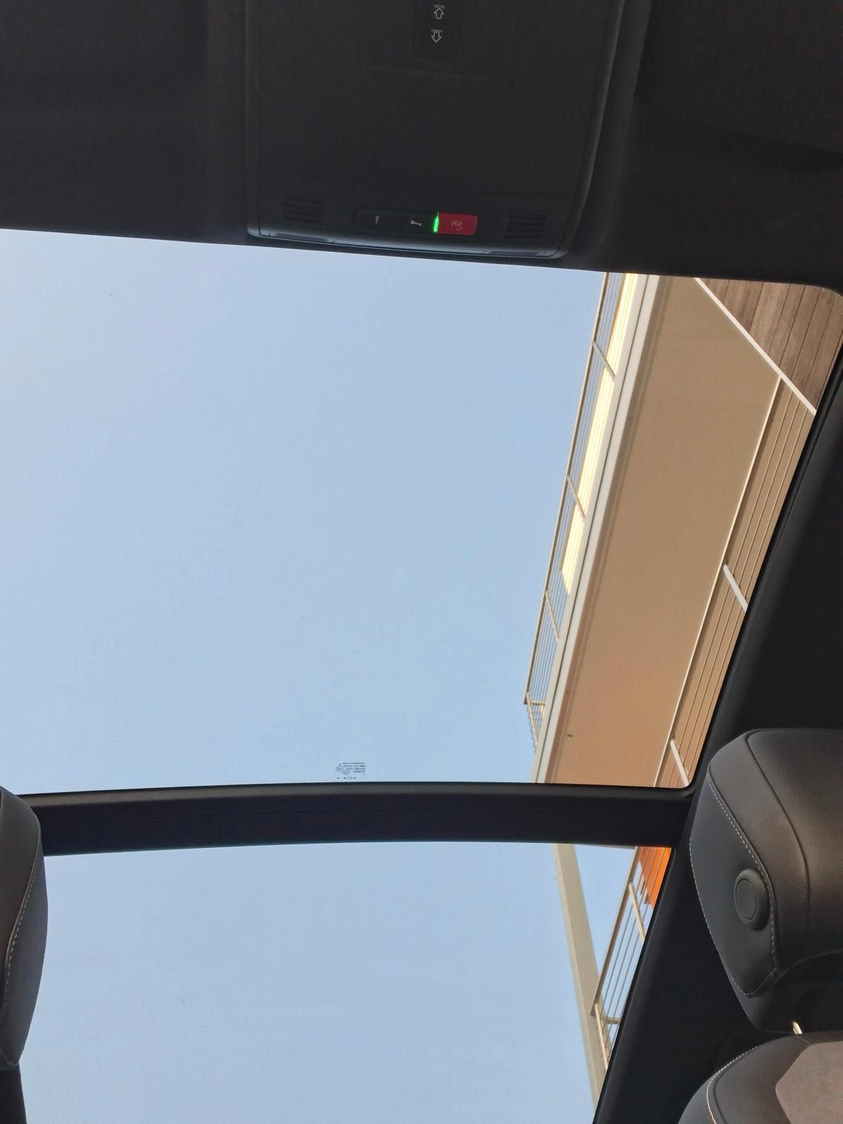 Volkswagen Tiguan 2.0 tdi R-Line 150cv dsg