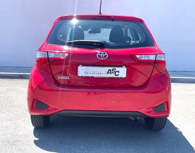 TOYOTA Yaris 1.0 BENZ 72 CV 5 porte Cool ADATTA A NEOPATENTATI
