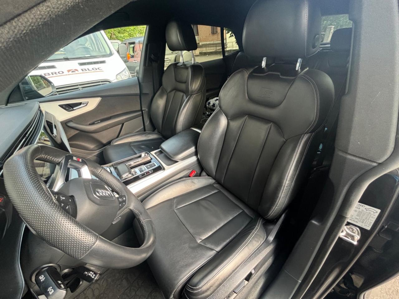 Audi Q8 50 TDI 286 CV quattro tiptronic S-LINE
