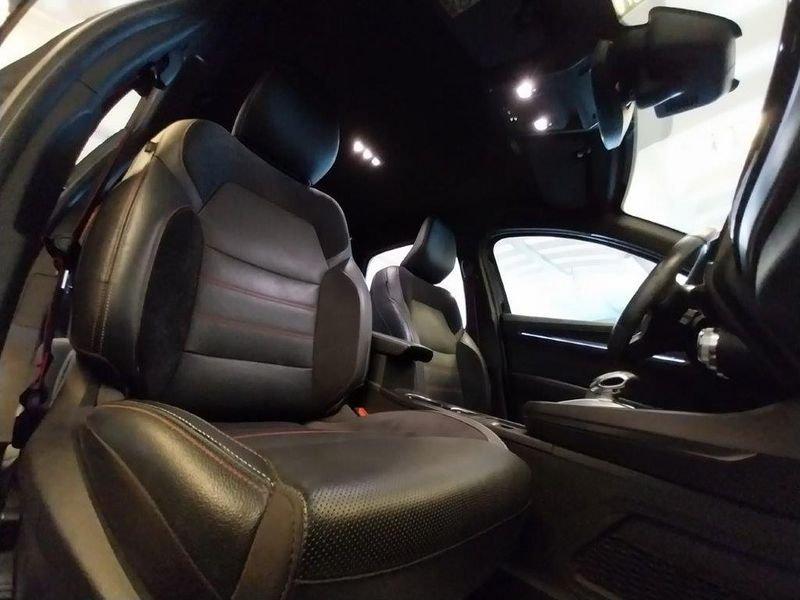 Renault Arkana 1.6 E-Tech full hybrid R.S. Line Auto 145cv 1.6 E-Tech full hybrid R.S. Line 145cv