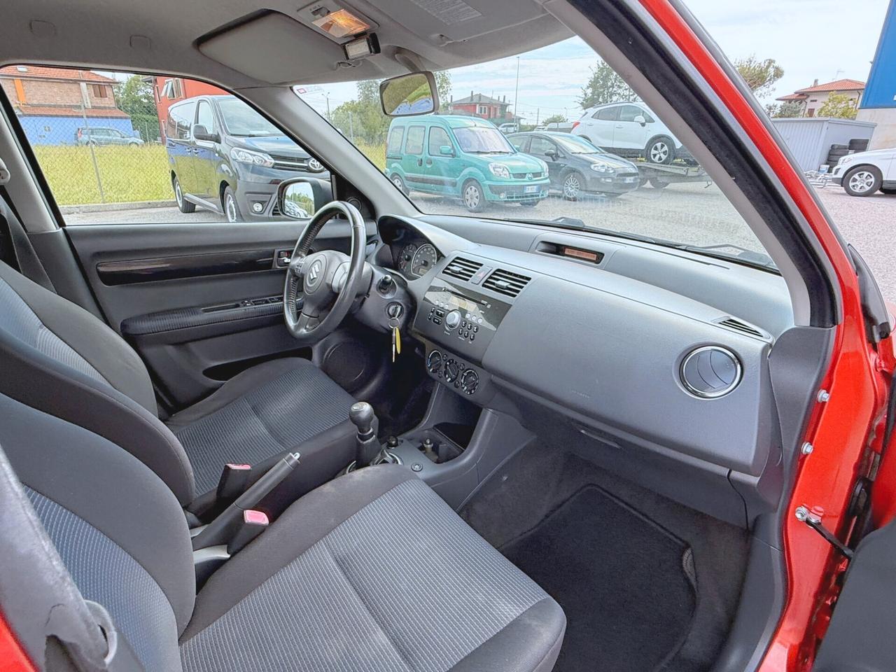 Suzuki Swift 1.3 4x4 5p. GL