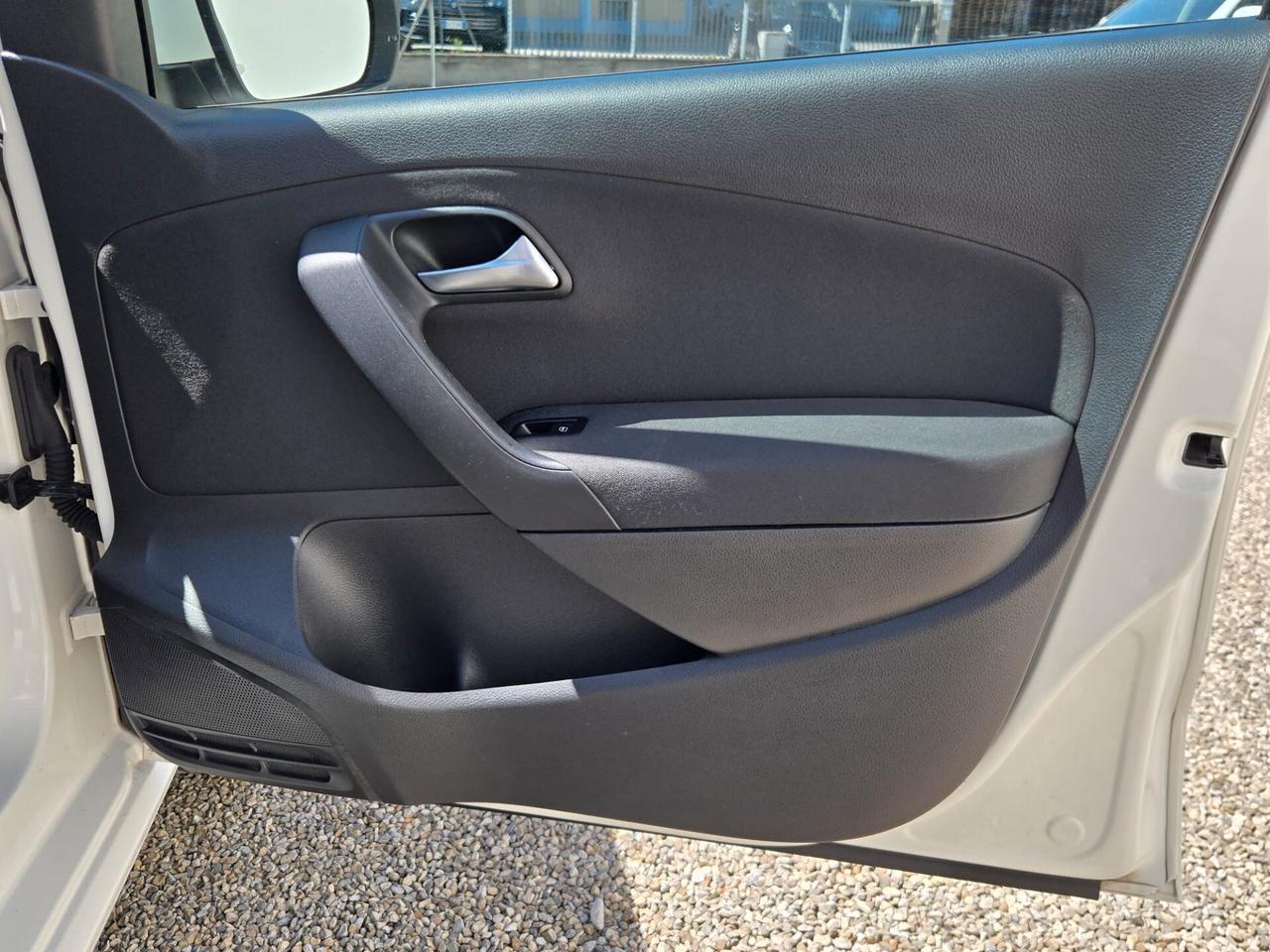 Volkswagen Polo 1.6 5 porte Highline BiFuel