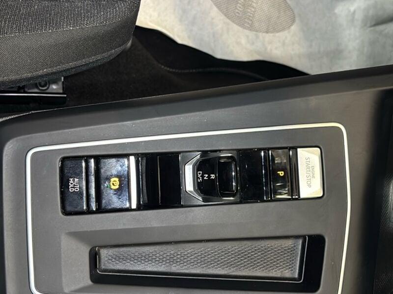 Volkswagen Golf Golf 1.5 eTSI 130 CV DSG Life