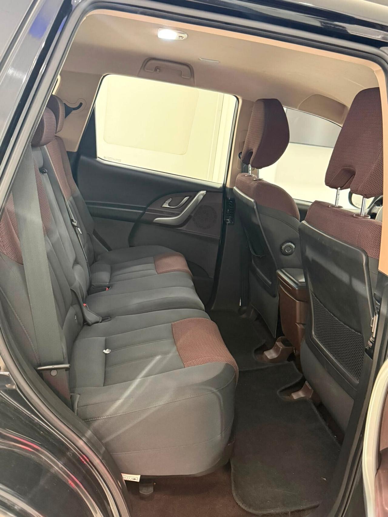 Mahindra XUV500 2.2 16V FWD W8