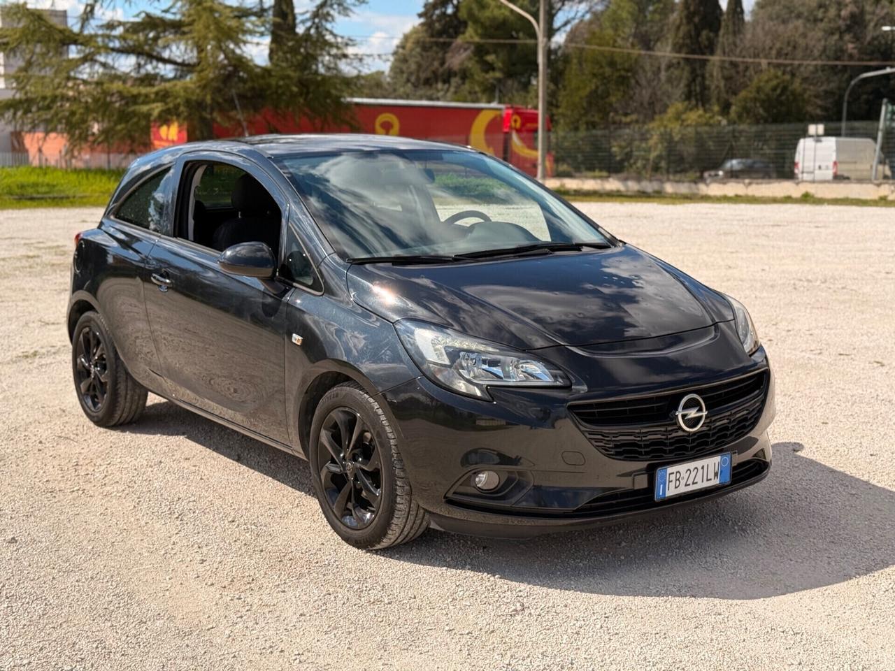 Opel Corsa 1.4 benzina GPL Euro6B NEOPATENTATI