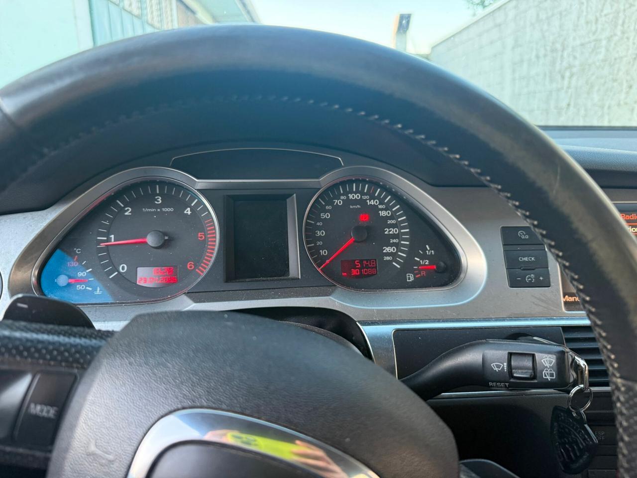 Audi A6 3.0 V6 Quattro