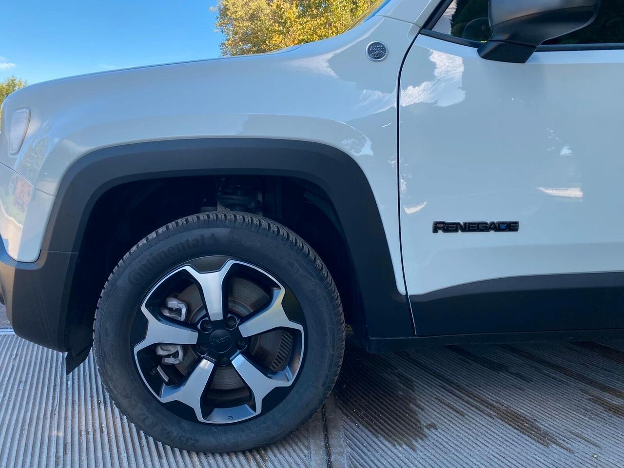 Jeep Renegade 1.3 T4 240CV PHEV 4xe AT6 Trailhawk