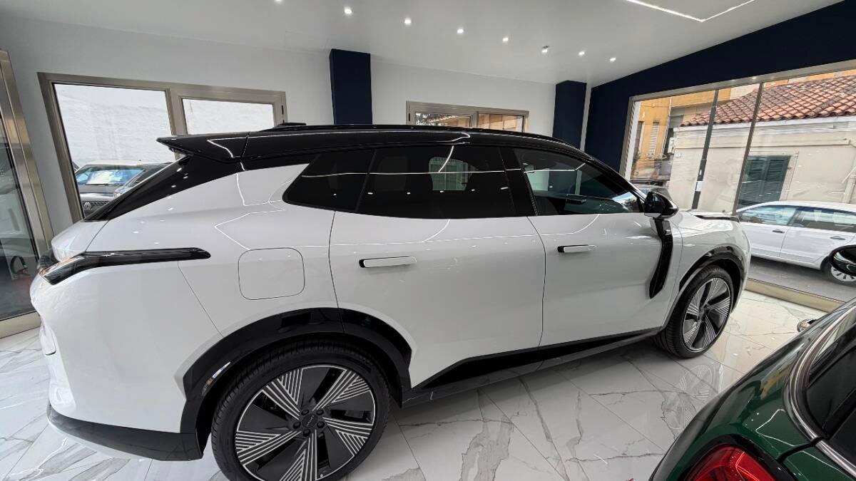 Lynk and Co 08 Lynk & co 1.5 phev Core auto