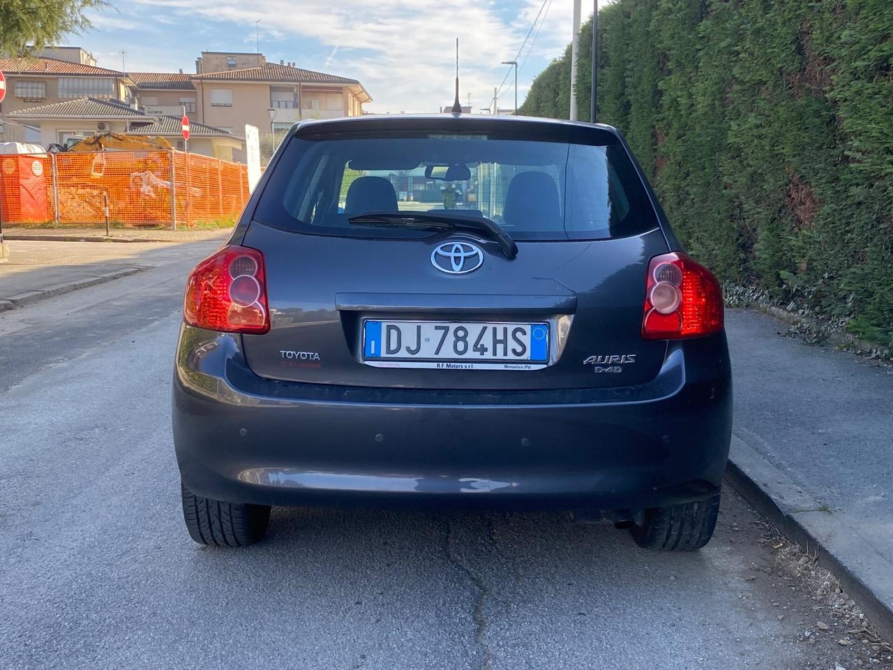 Toyota Auris 2.2 D - Versione Introvabile