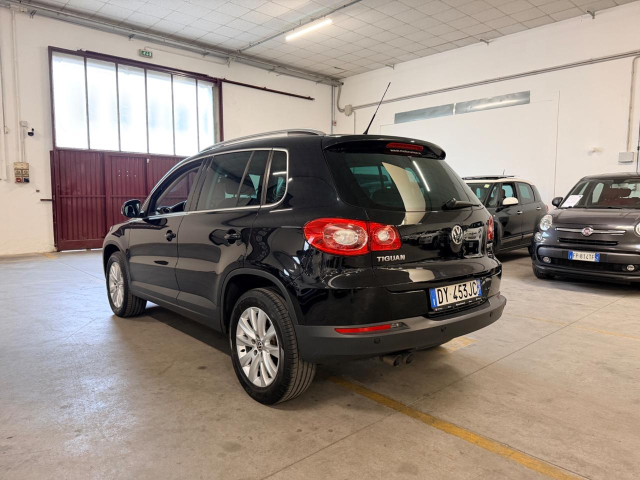 Volkswagen Tiguan 2.0 16V TDI DPF Sport & Style (18°)
