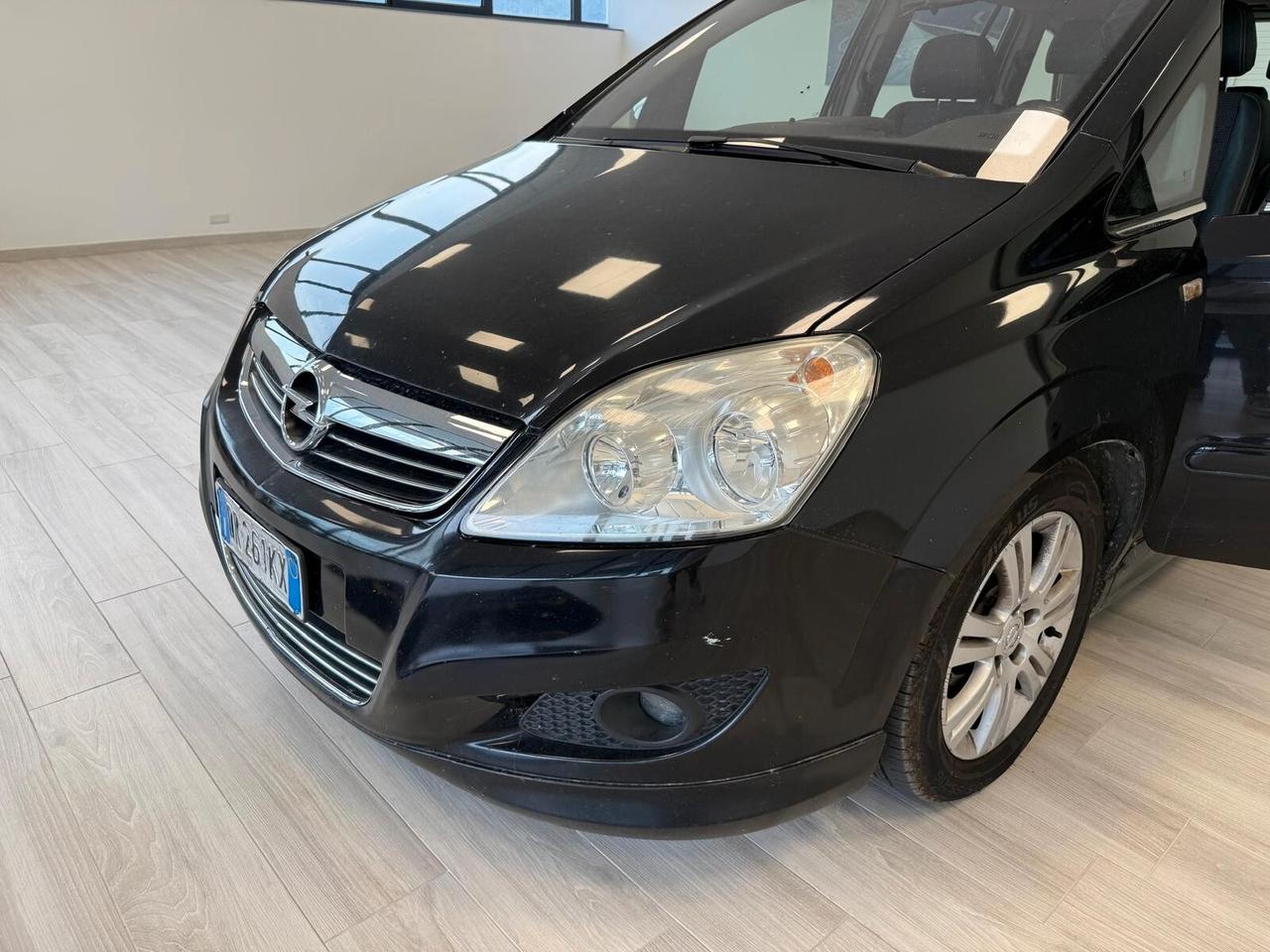 Opel Zafira 1.9 CDTI 120CV Cosmo 7 POSTI