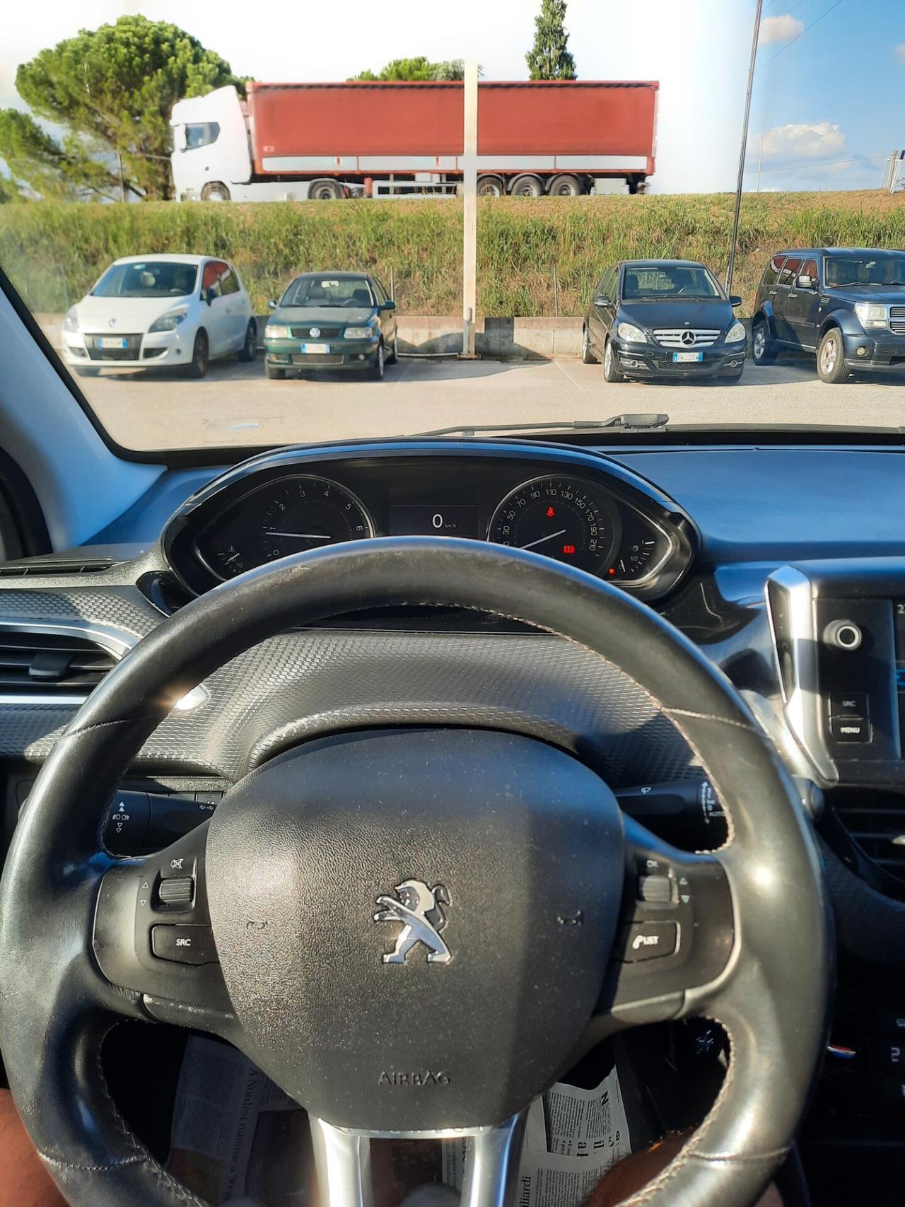 Peugeot 2008 PureTech 82 Allure