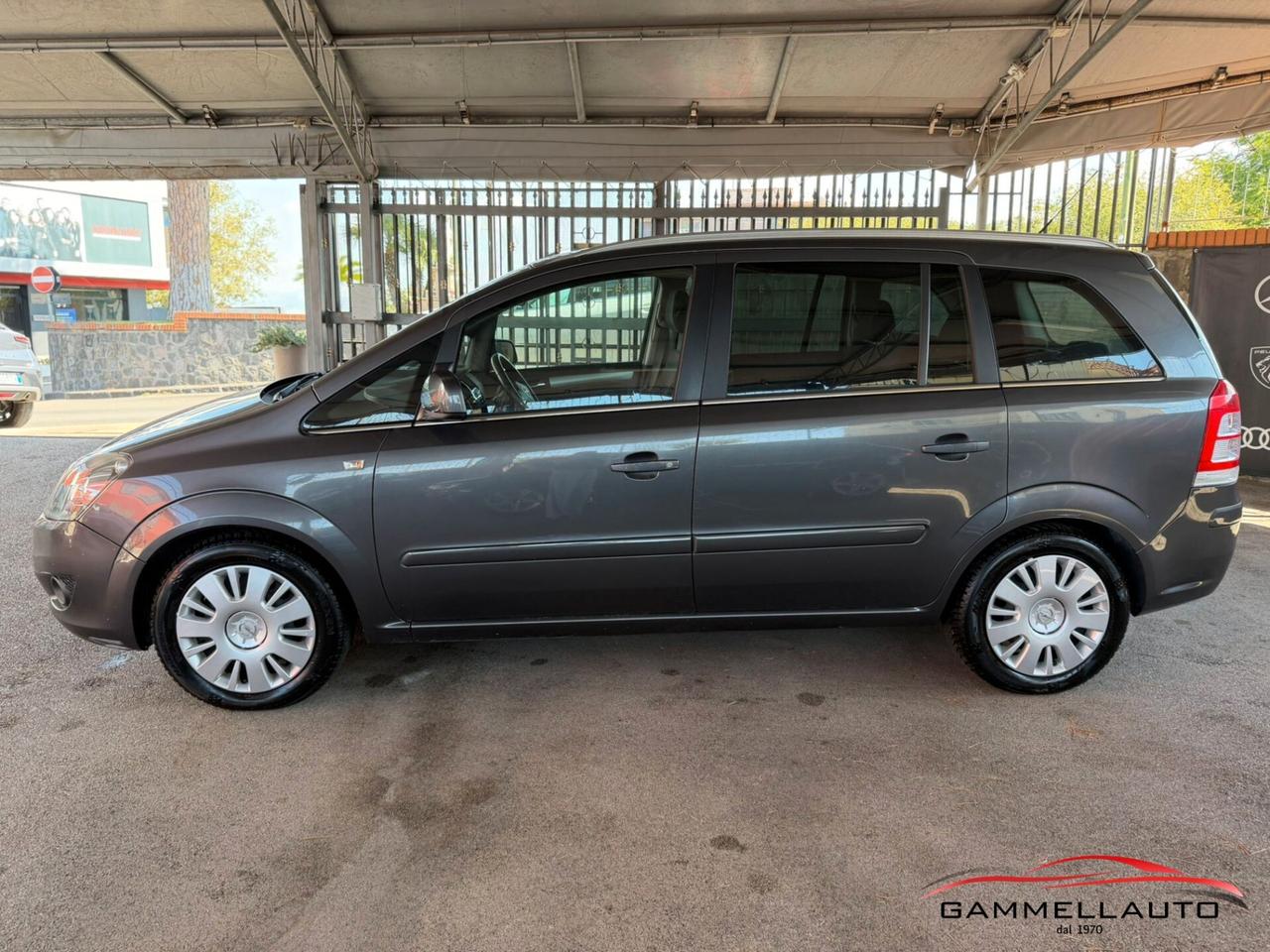 Opel Zafira 1.7 Cosmo 125cv 7 POSTI