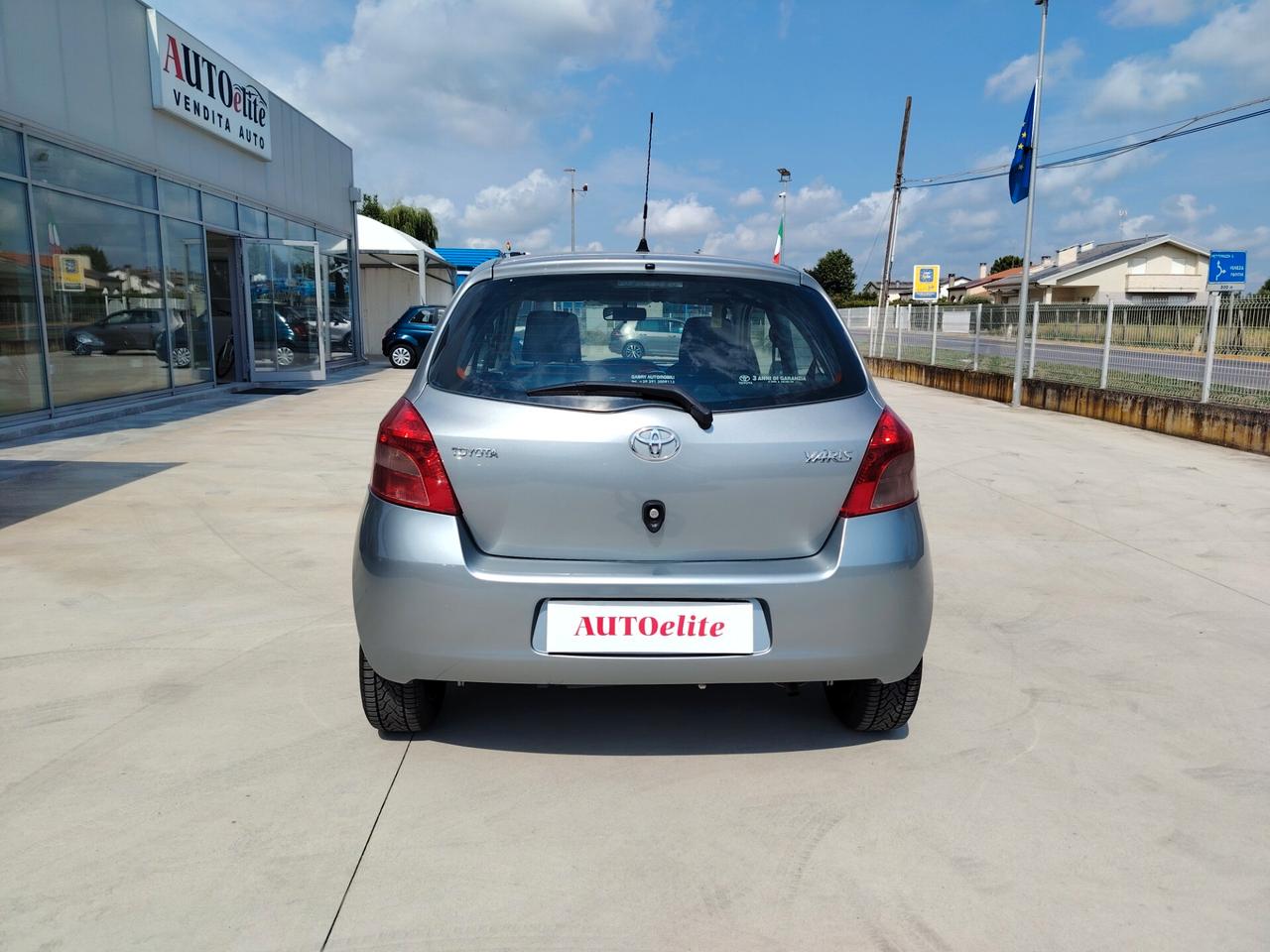 Toyota Yaris 1.0 3 porte Sol
