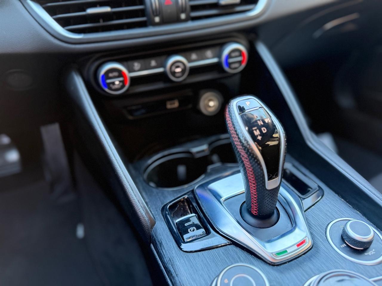 Alfa Romeo Giulia 2.2 Turbodiesel 160 CV AT8 Sprint