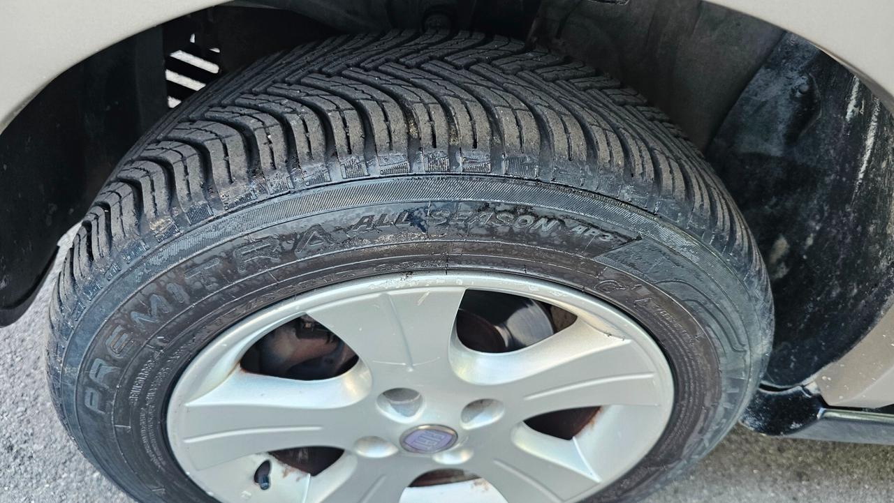 Fiat Panda 1.3 MJT 16V 4x4 Cross -ok neopatentati--