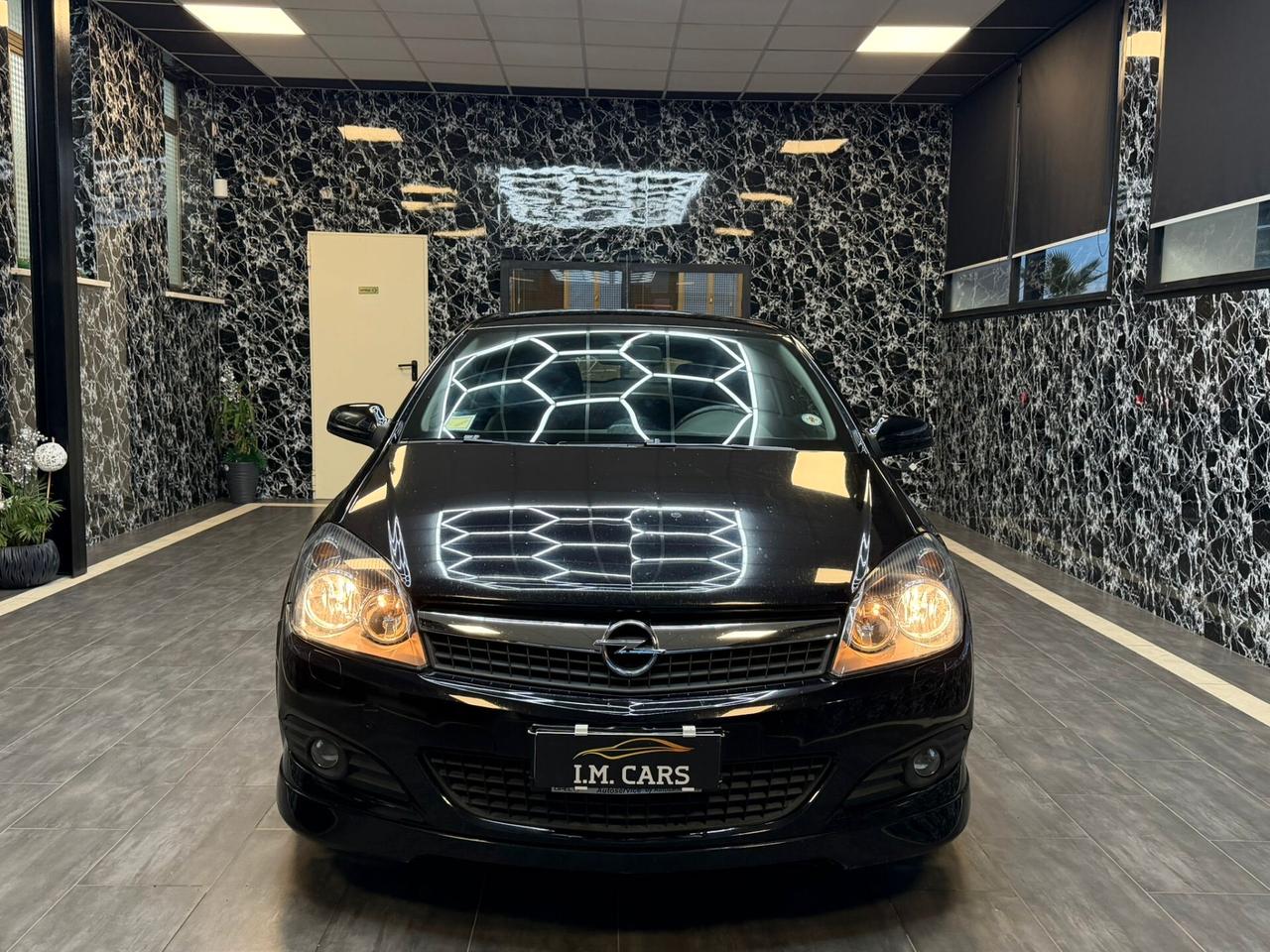 Opel Astra GTC 1.4 16V Twinport 3 porte Enjoy